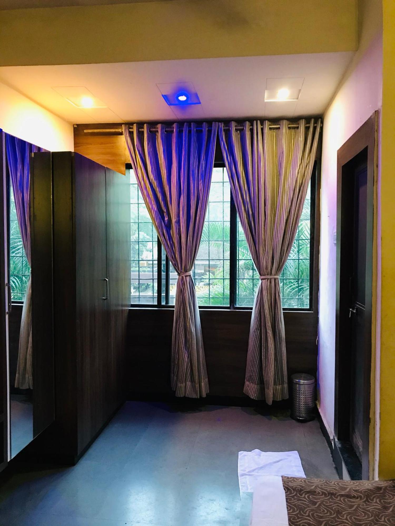 Liva Rooms Nashik Exterior foto